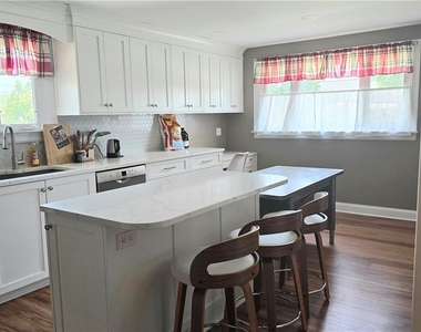 36 Jamaica Lane - Photo Thumbnail 4