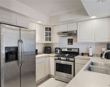 5411 Village Station Circle - Photo Thumbnail 12