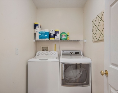 5411 Village Station Circle - Photo Thumbnail 27