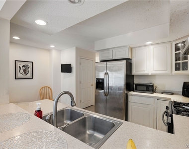 5411 Village Station Circle - Photo Thumbnail 13