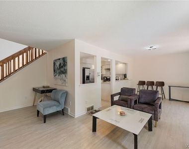 5411 Village Station Circle - Photo Thumbnail 9
