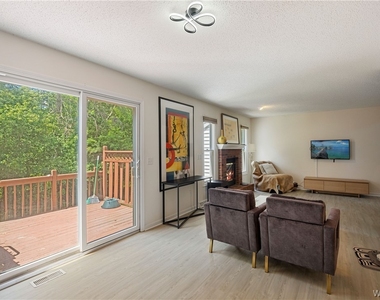 5411 Village Station Circle - Photo Thumbnail 10