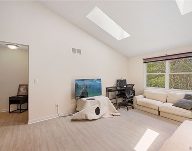 5411 Village Station Circle - Photo Thumbnail 17
