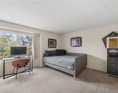 5411 Village Station Circle - Photo Thumbnail 21