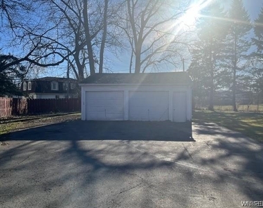 199 Fairgreen Drive - Photo Thumbnail 15