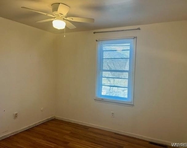 199 Fairgreen Drive - Photo Thumbnail 8