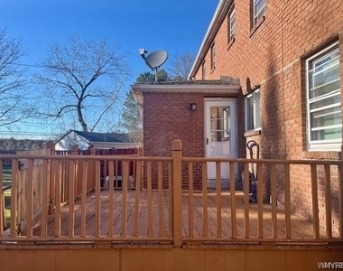 199 Fairgreen Drive - Photo Thumbnail 13