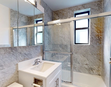 305 West 13th Street - Photo Thumbnail 3