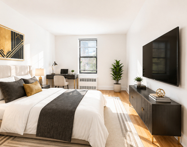 305 West 13th Street - Photo Thumbnail 1