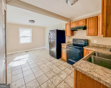 607 Mcarthur Boulevard - Photo Thumbnail 5