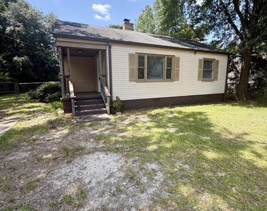 607 Mcarthur Boulevard - Photo Thumbnail 1