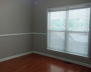 403 St Dunstans Court - Photo Thumbnail 32