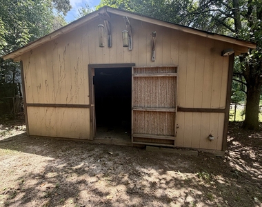 107 Stanley Terrace - Photo Thumbnail 43