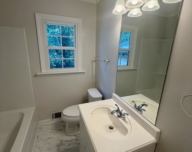 107 Stanley Terrace - Photo Thumbnail 21