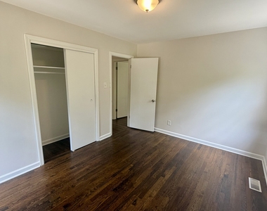 107 Stanley Terrace - Photo Thumbnail 28
