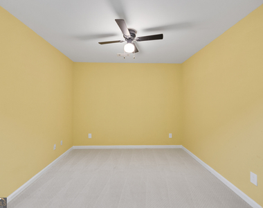 1110 Pepper Lane - Photo Thumbnail 17