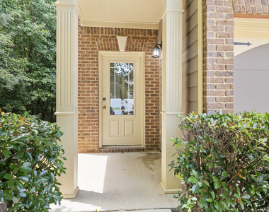 1110 Pepper Lane - Photo Thumbnail 3