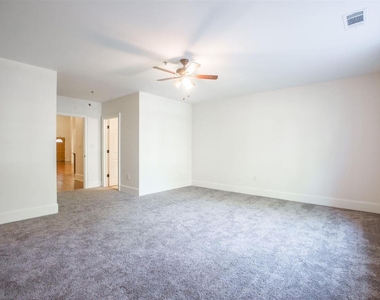 315 North Main Street - Photo Thumbnail 10
