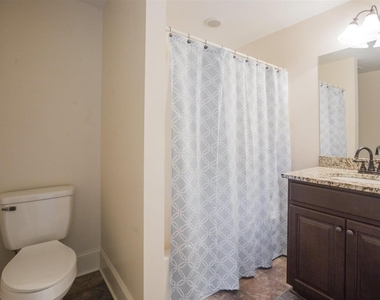 315 North Main Street - Photo Thumbnail 8