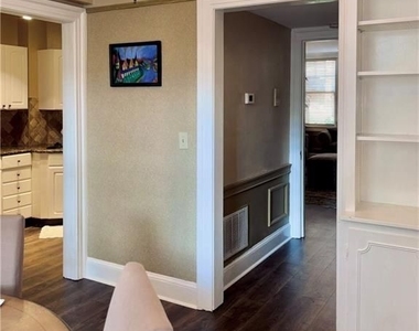 198 Ponce De Leon Avenue Ne - Photo Thumbnail 8