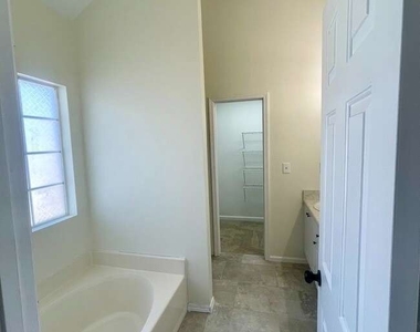 1983 Sand Dollar Court Sw - Photo Thumbnail 5