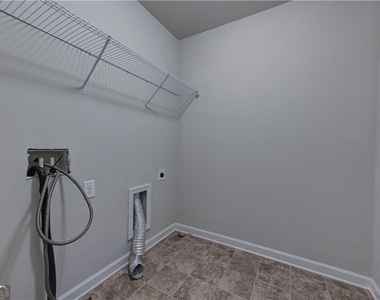 2039 Teagen Court - Photo Thumbnail 13