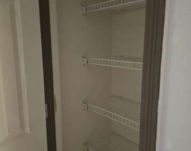 2230 Kings Gate Circle Sw - Photo Thumbnail 13