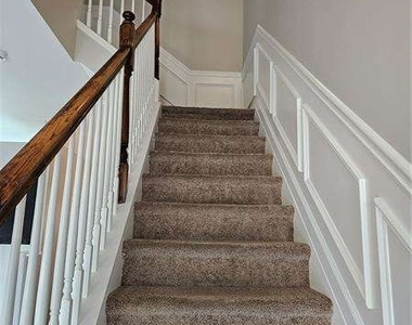 1021 Thornborough Drive - Photo Thumbnail 14