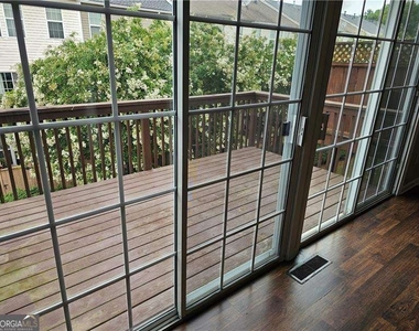 1021 Thornborough Drive - Photo Thumbnail 29