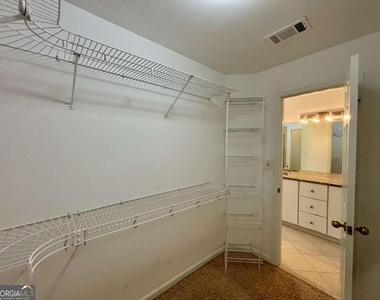 4160 Creekwood Drive - Photo Thumbnail 32