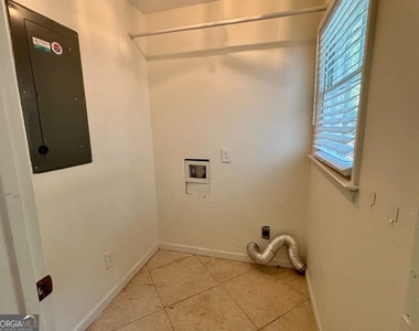 4160 Creekwood Drive - Photo Thumbnail 33