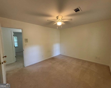 4160 Creekwood Drive - Photo Thumbnail 15