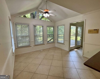 4160 Creekwood Drive - Photo Thumbnail 5