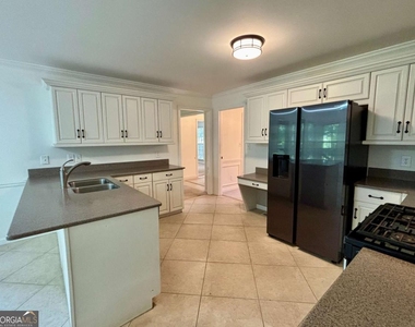 4160 Creekwood Drive - Photo Thumbnail 9
