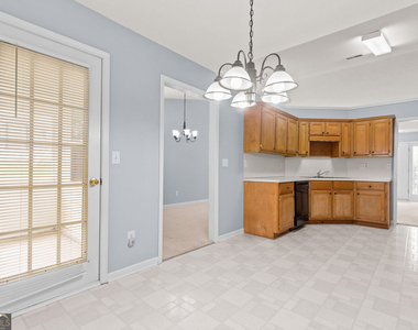 2510 Ft Daniels Drive - Photo Thumbnail 9