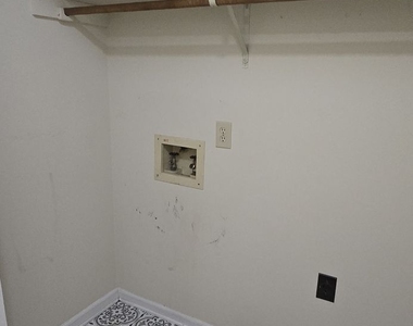 132 Johnson Drive - Photo Thumbnail 29