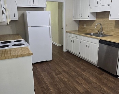 132 Johnson Drive - Photo Thumbnail 18