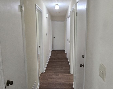 132 Johnson Drive - Photo Thumbnail 20