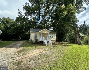 600 W Main Street - Photo Thumbnail 17