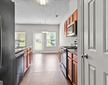 45 Providence Oak Court - Photo Thumbnail 4