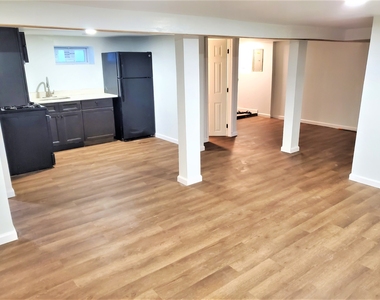 195 Broadway - Photo Thumbnail 1