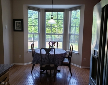 26 Worthington Ter - Photo Thumbnail 5