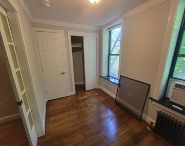 521 East 5th Street - Photo Thumbnail 6