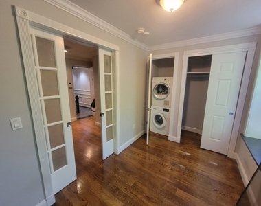 521 East 5th Street - Photo Thumbnail 7