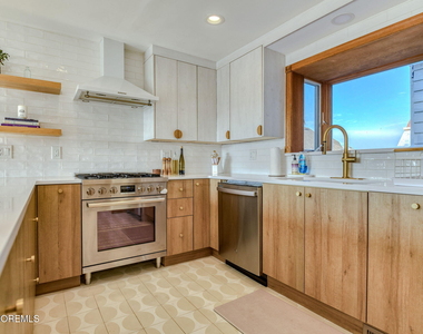 113 Central Avenue - Photo Thumbnail 5