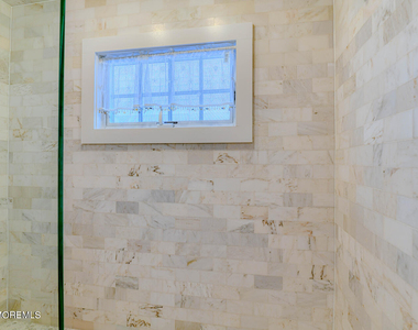 94 Embury Avenue - Photo Thumbnail 26