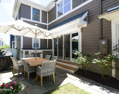 94 Embury Avenue - Photo Thumbnail 31