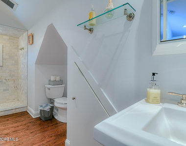 94 Embury Avenue - Photo Thumbnail 25