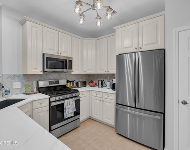 22 Cooper Avenue - Photo Thumbnail 21