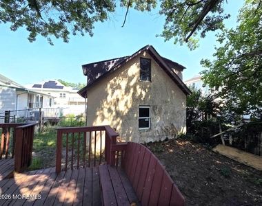 225 Shore Boulevard - Photo Thumbnail 22